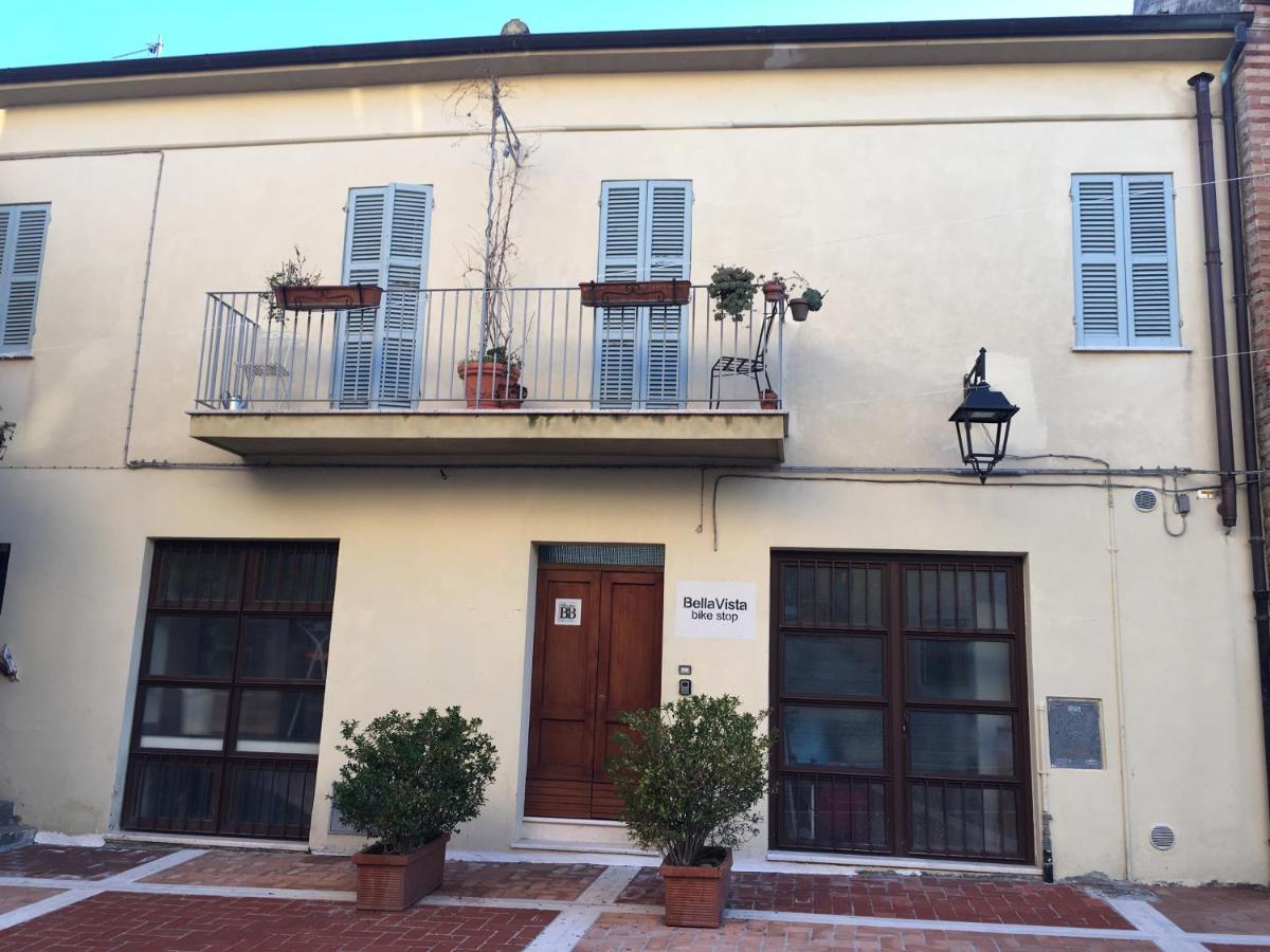 Bellavista Bike Stop Spoltore Bagian luar foto