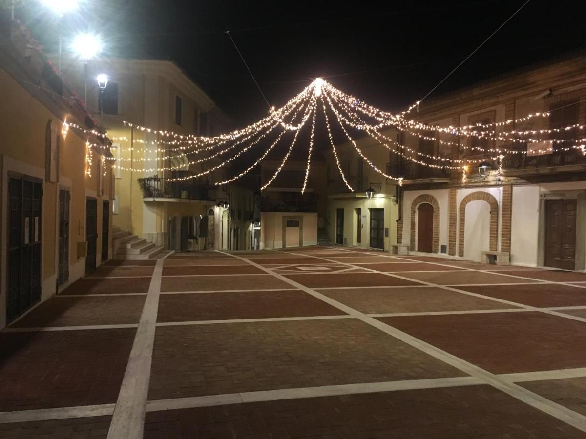 Bellavista Bike Stop Spoltore Bagian luar foto