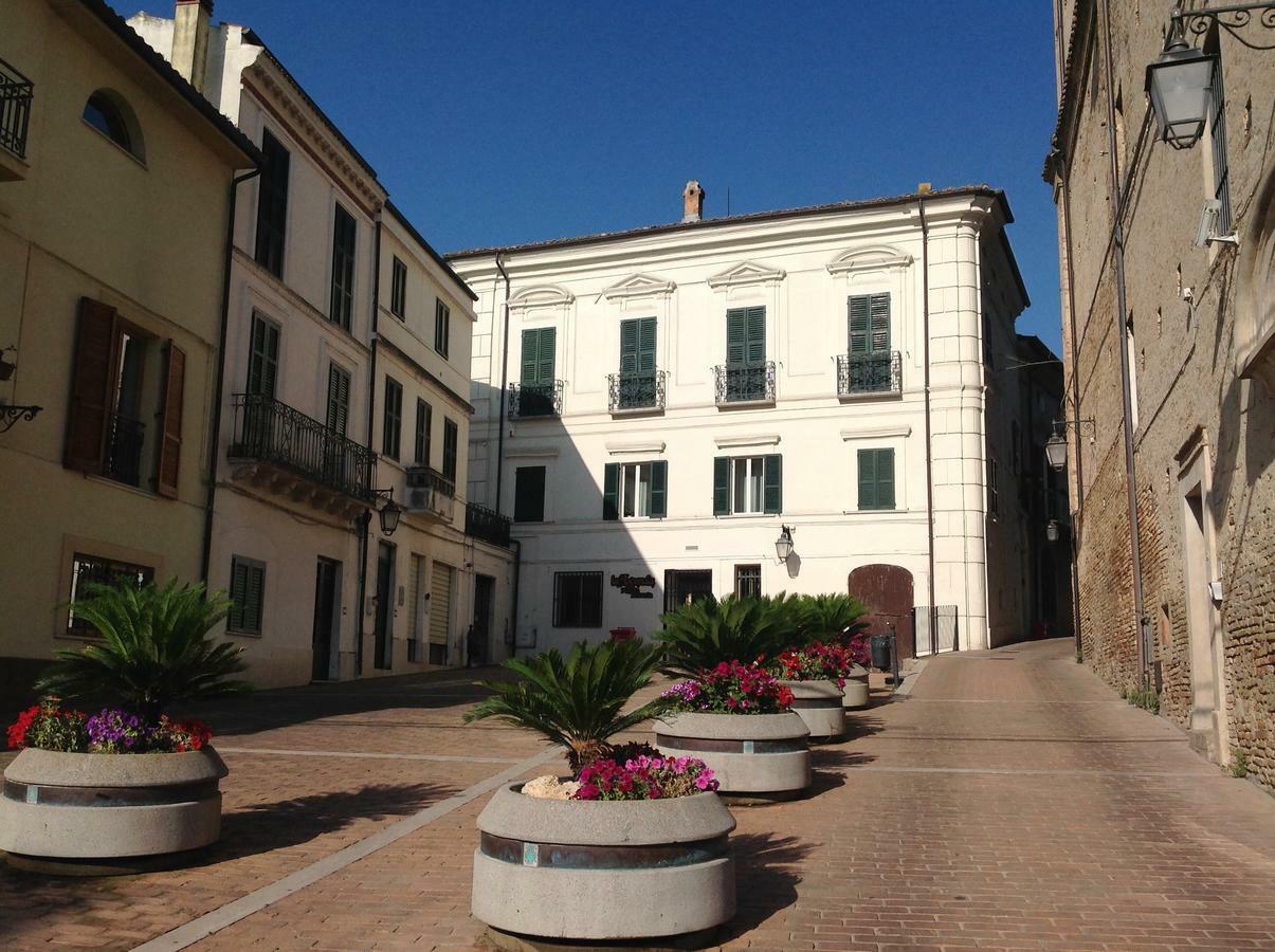 Bellavista Bike Stop Spoltore Bagian luar foto