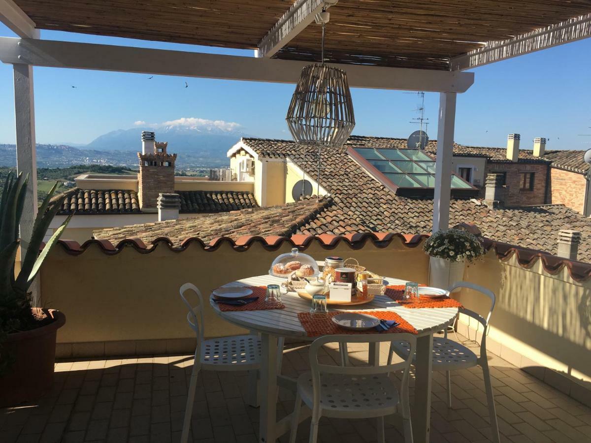 Bellavista Bike Stop Spoltore Bagian luar foto